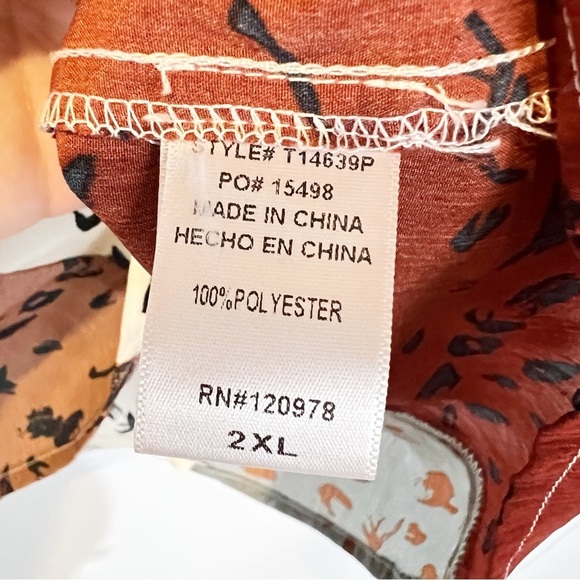 Entro Short Sleeve Animal Print Blouse - Picture 4 of 5